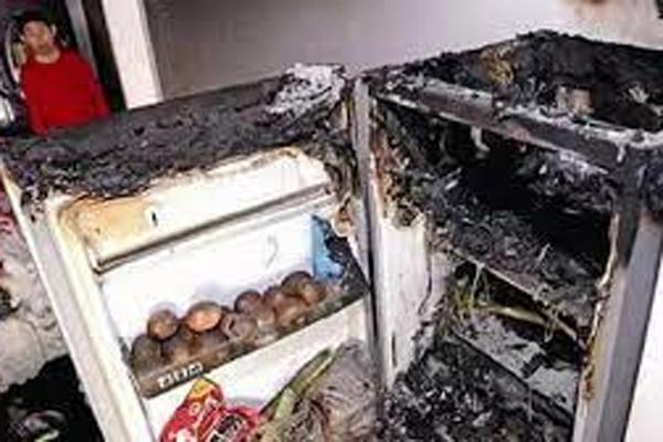 Mùng 1 Tết, nổ bình ga tủ lạnh làm 2 vợ chồng tử vong, con trai bị bỏng-1