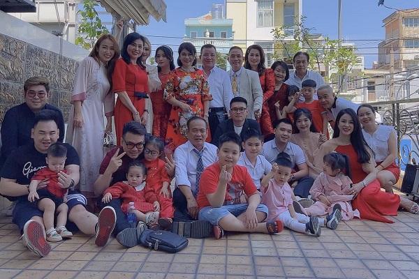 Diệp Lâm Anh đón Valentine bên xe lăn, chuyện gì đây?-4