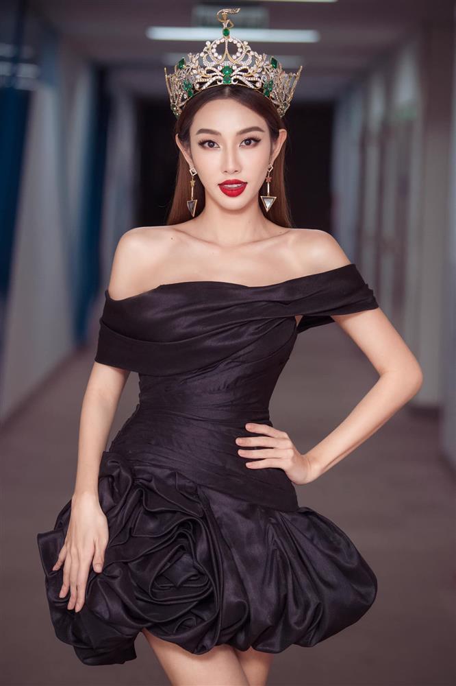 Đăng quang chưa đầy 2 tháng, Thùy Tiên kiếm 20 tỷ?-2