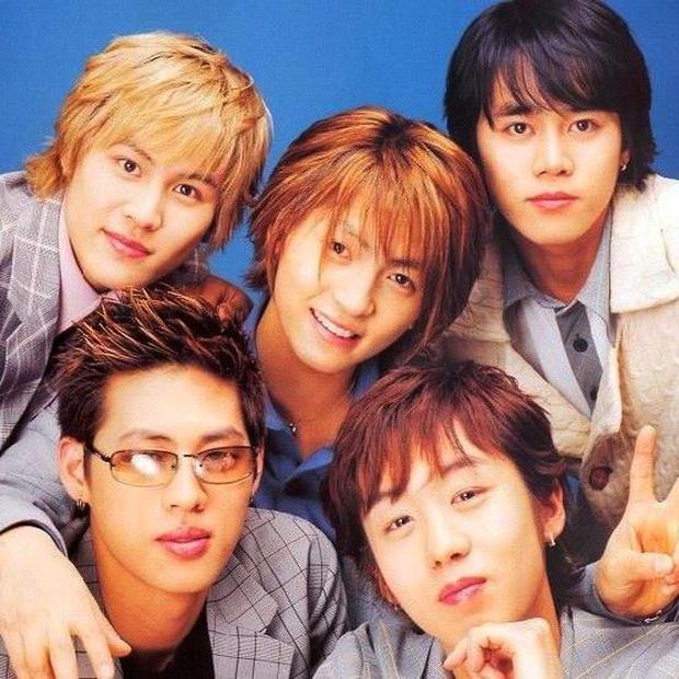 Idol Kpop xuất huyết não, còn da bọc xương vì sụt 20kg, vợ phải chăm 2 con nhỏ-3