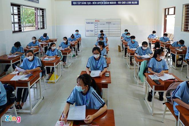 Học sinh cả nước trở lại trường sau kỳ nghỉ Tết-1