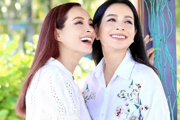Thúy Hạnh bị chê để con chân đầy sẹo dự show thời trang-8