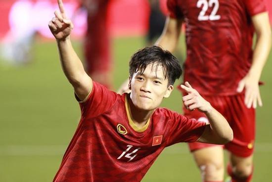 Cầu thủ tuổi Hổ năm 2022: Hoàng Đức, Tấn Trường sáng nhất