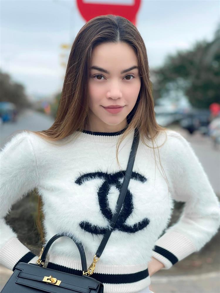 Lisa Leon ghi điểm, Hà Hồ phản cảm vì quần bó chịt vùng cấm địa-1