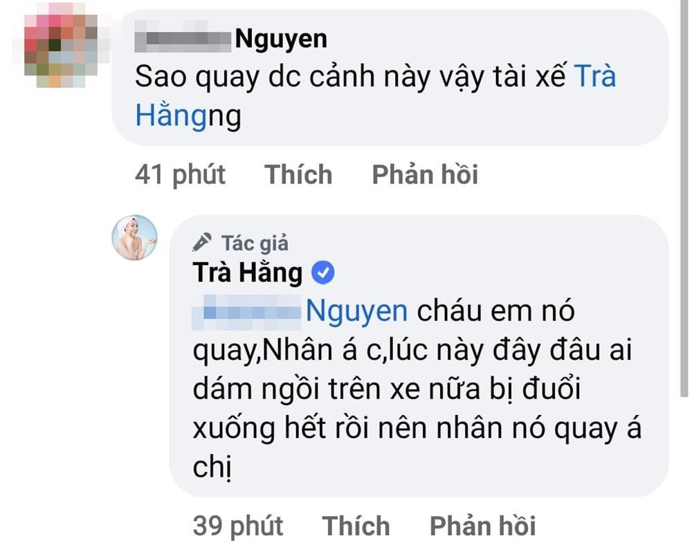 Xế hộp Trà Ngọc Hằng kẹt trên cầu hẹp, nguy cơ bay sông-11