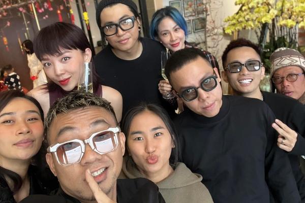 Sau khi thành F1, Tóc Tiên mặt nhợt nhạt, xông sả gừng-7