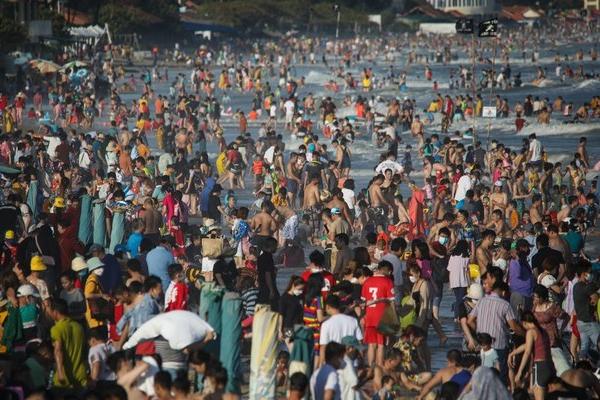 3 địa điểm du lịch ngộp thở Tết 2022: Nhìn đâu cũng thấy người-13