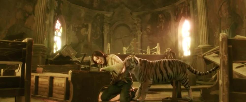 Nữ diễn viên ngủ với hổ khiến ai nhìn thấy cũng tan chảy-5