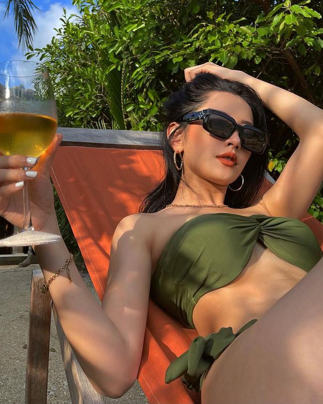 Chi Pu đón Tết chẳng giống ai với những bộ đồ hở bạo liệt-7