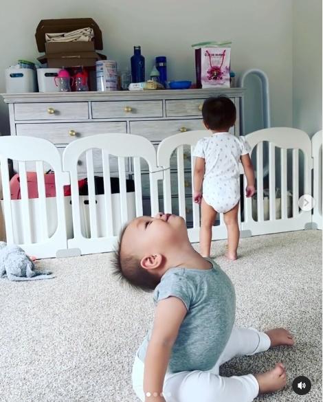 Leon - Lisa tập yoga bắt chước Hà Hồ nhìn cưng xỉu!-5