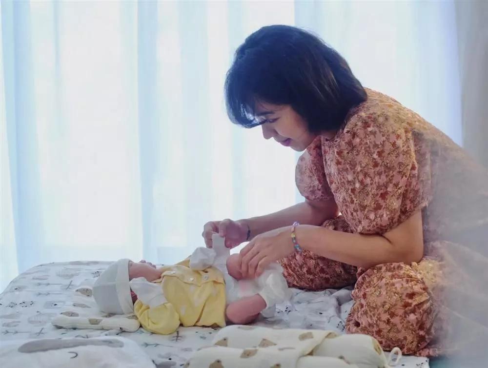 Em gái MC Diệp Chi công khai chân dung chồng kín tiếng-2