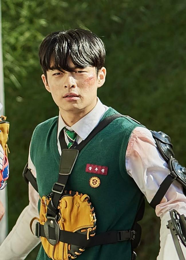 Dàn diễn viên All Of Us Are Dead: người chật vật, người gia thế khủng-11