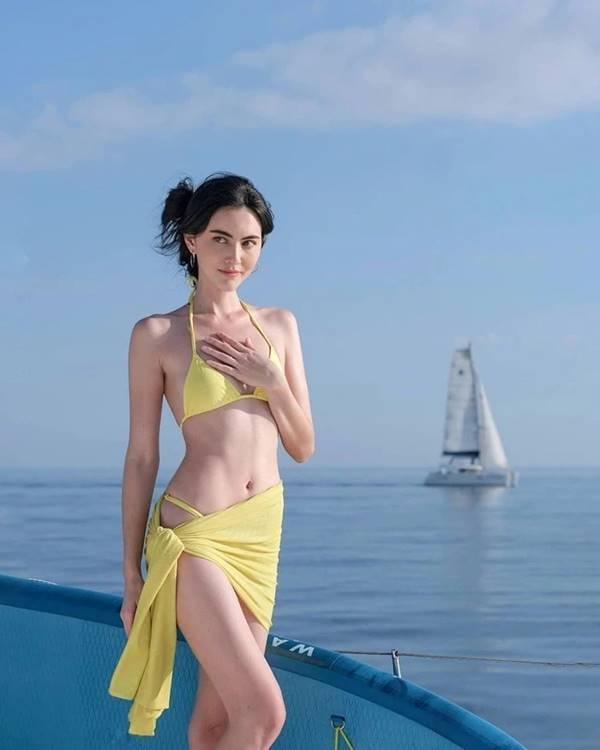 Đầu năm Mai Davika diện biniki hai mảnh thiêu đốt ánh nhìn-10