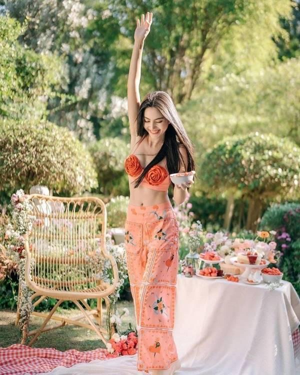 Đầu năm Mai Davika diện biniki hai mảnh thiêu đốt ánh nhìn-9