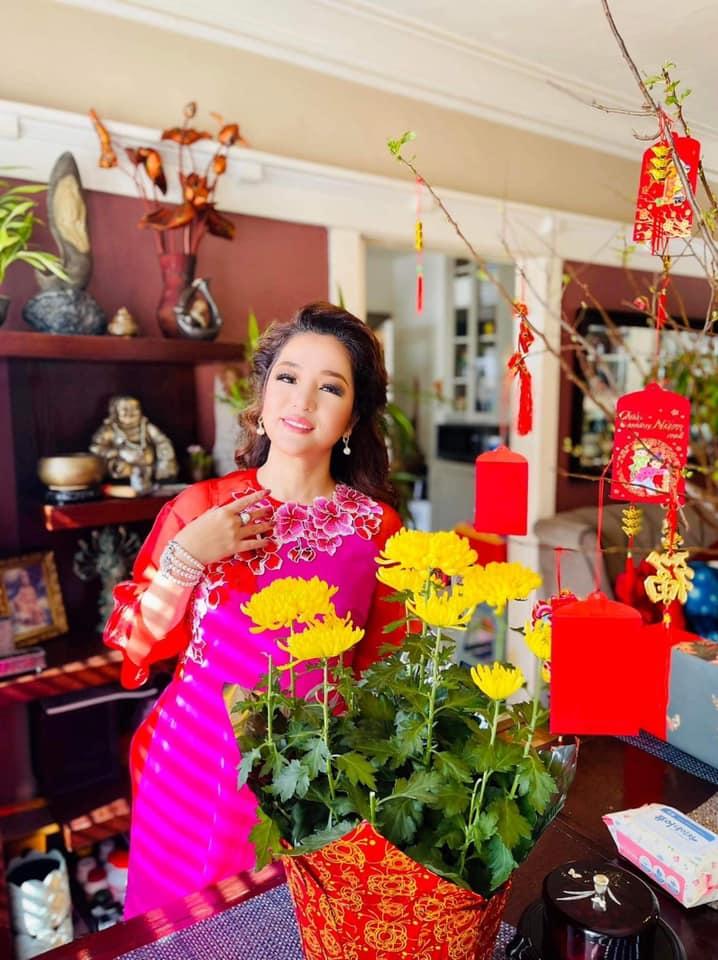 Thúy Nga nhắn nhủ: "Chúc cả nhà năm mới thật vui vẻ, tràn ngập năng lượng, an khang thịnh vượng và nhiều may mắn".