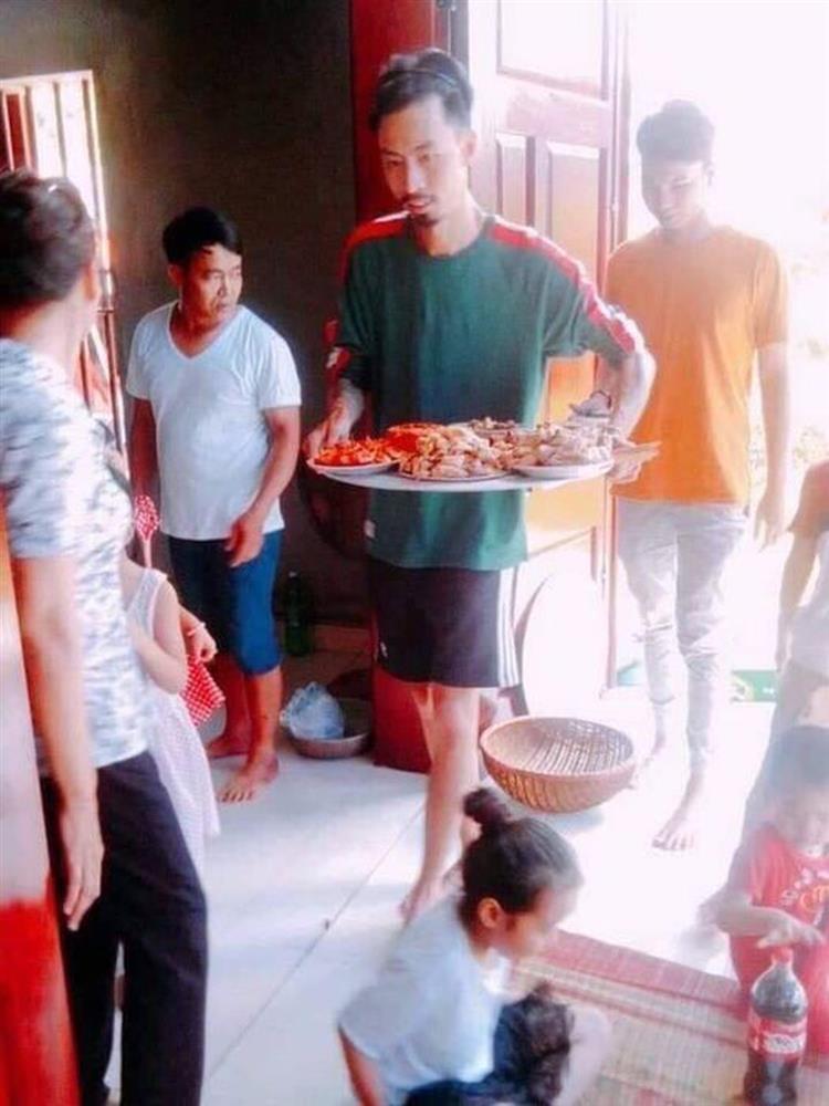 Đen Vâu trong mắt bố mẹ: Rất ngoan hiền, sống tình cảm-5