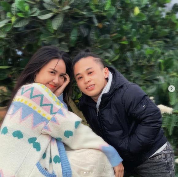 Chàng lùn Xuân Tiến công khai bồ thứ 4 đẹp như hot girl?-1