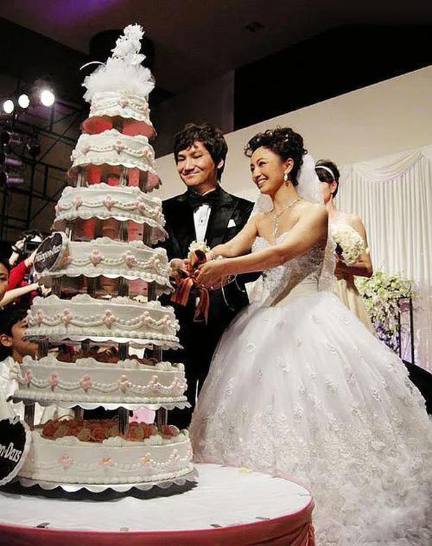 Lấy chồng máu mặt, mỹ nhân có trong tay nửa showbiz-6