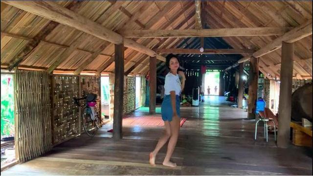 Vì sao bố mẹ HHen Niê chỉ ở nhà sàn, ngó lơ nhà sang 2,5 tỷ?-3