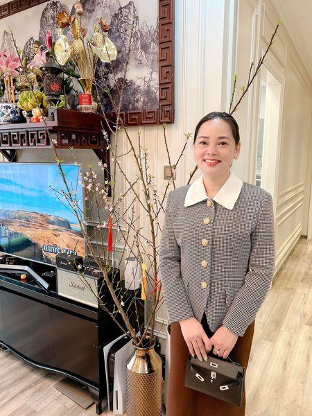 Mẹ U60 của Ly Kute chiếm spotlight với nhan sắc hack tuổi-2