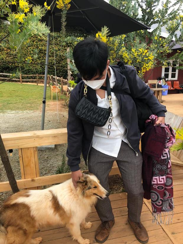 Cảnh khổ sở của các thanh niên có bồ khi đi Đà Lạt ngay lúc này!-4