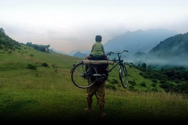 Trấn Thành làm bố lập kỷ lục 420 tỷ có đắt bằng những ông bố này?-5