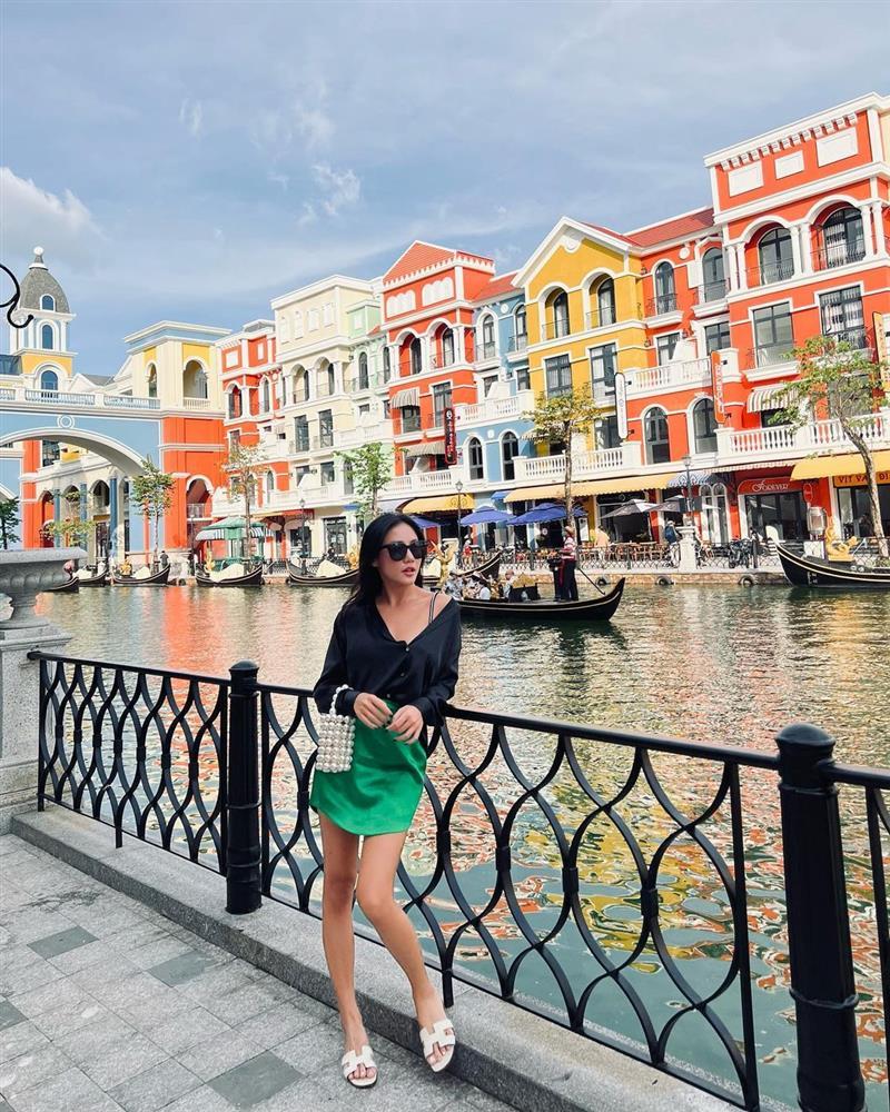 Văn Mai Hương phút trước tong teo, phút sau như bà bầu?-2