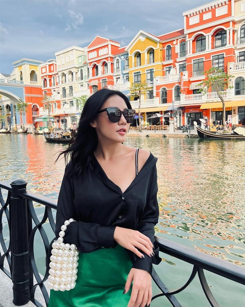 Văn Mai Hương phút trước tong teo, phút sau như bà bầu?-1