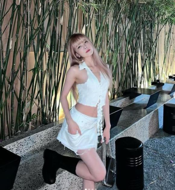 Lệ Quyên 3 vòng thẳng đuột - HHen Niê giản dị như đi cấy-8