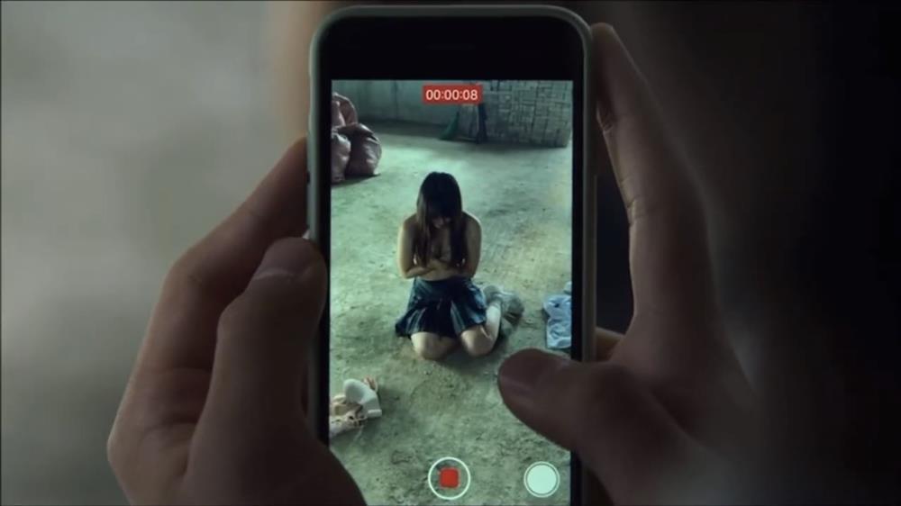 Siêu phẩm zombie Hàn và những hạt sạn đáng tiếc-9