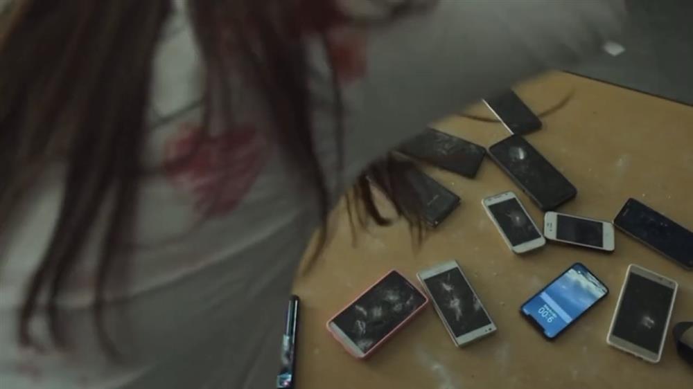 Siêu phẩm zombie Hàn và những hạt sạn đáng tiếc-11