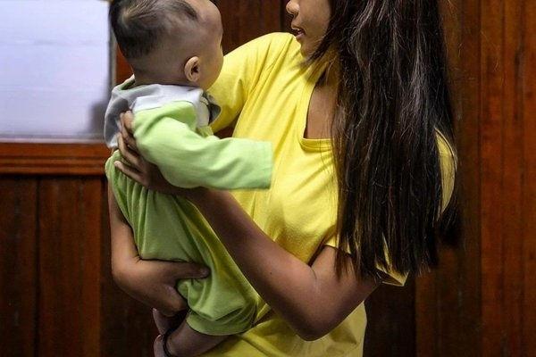 Cô dâu bị ép cưới khóc thảm, cảnh sát ập vào vạch trần sự thật-2