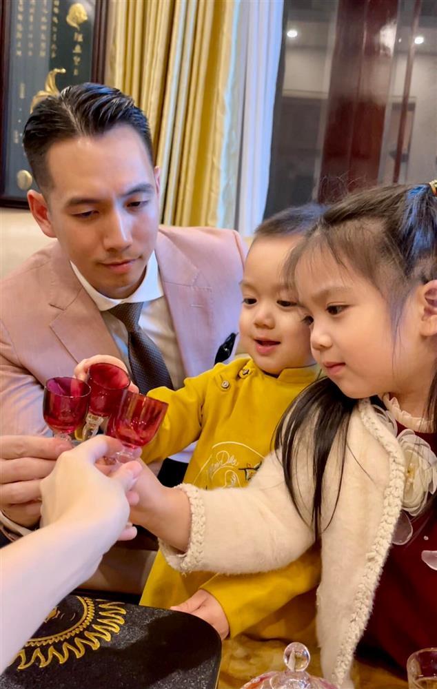 Tư gia tỏa mùi tiền hot girl Tú Linh và chồng doanh nhân-2