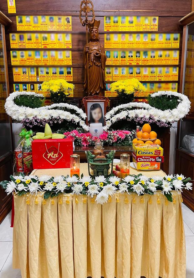 Lễ 49 ngày bé gái 8 tuổi bị dì ghẻ đánh tử vong ở TP HCM-1