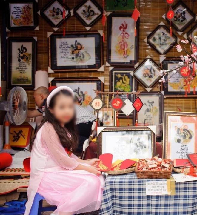 Lễ 49 ngày bé gái 8 tuổi bị dì ghẻ đánh tử vong ở TP HCM-2