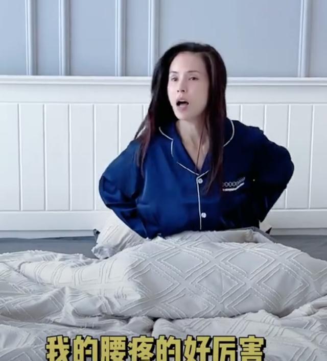 Tiểu Long Nữ Lý Nhược Đồng gây ngỡ ngàng với mặt mộc U60-2