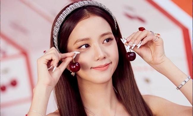 Idol Kpop được lòng phụ huynh: BTS, BLACKPINK thua tiền bối SNSD-3