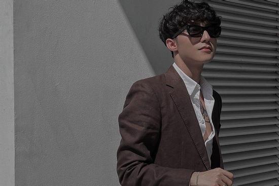 Sơn Tùng lên nhạc 'lì xì' fan đầu năm