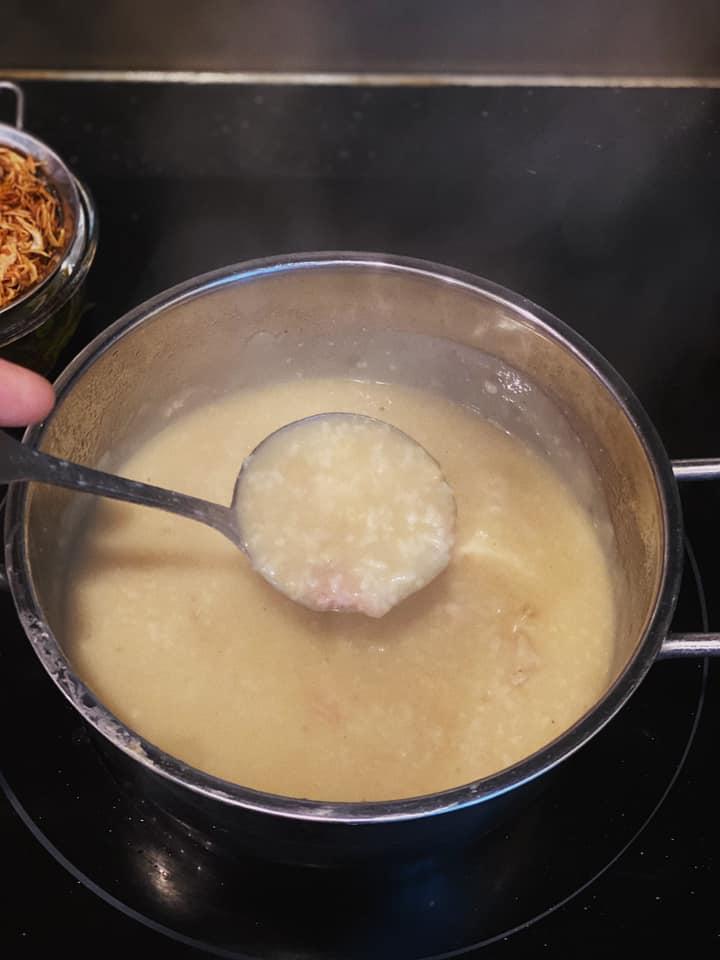 Nấu cháo bánh chưng thừa ngày Tết, ăn lạ miệng lại ngon-6