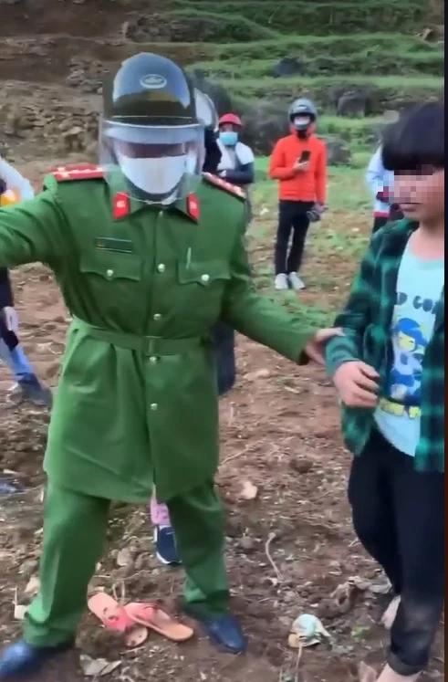 Tìm ra danh tính nam chính trong clip bắt vợ xôn xao Hà Giang-1