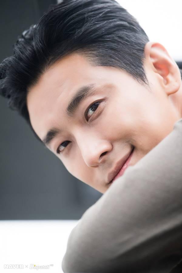 5 trai đẹp diệt zombie phim Hàn: Mỹ nam số 1 vẫn thua huyền thoại này!-16