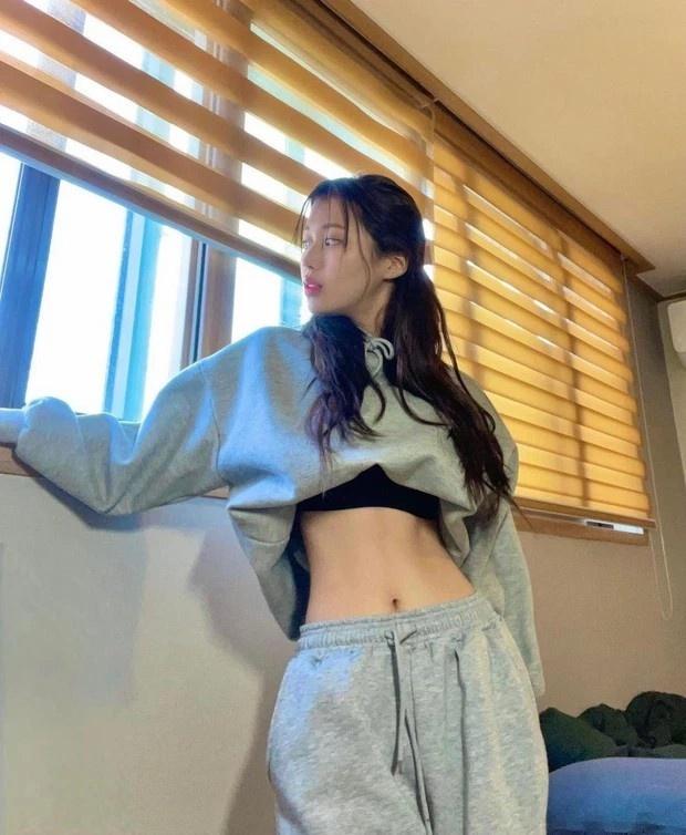 Ngọc Trinh, Han Sara và những mỹ nhân Việt eo con kiến 5X-3