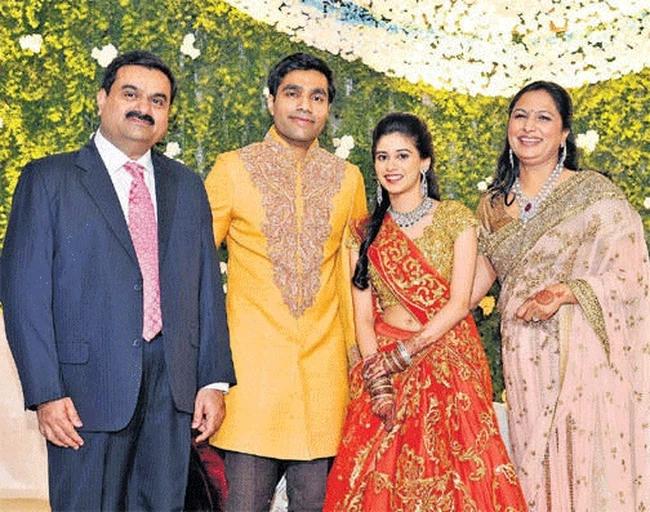 Bố soán ngôi giàu nhất châu Á, con trai bị đào đám cưới rùm beng-2