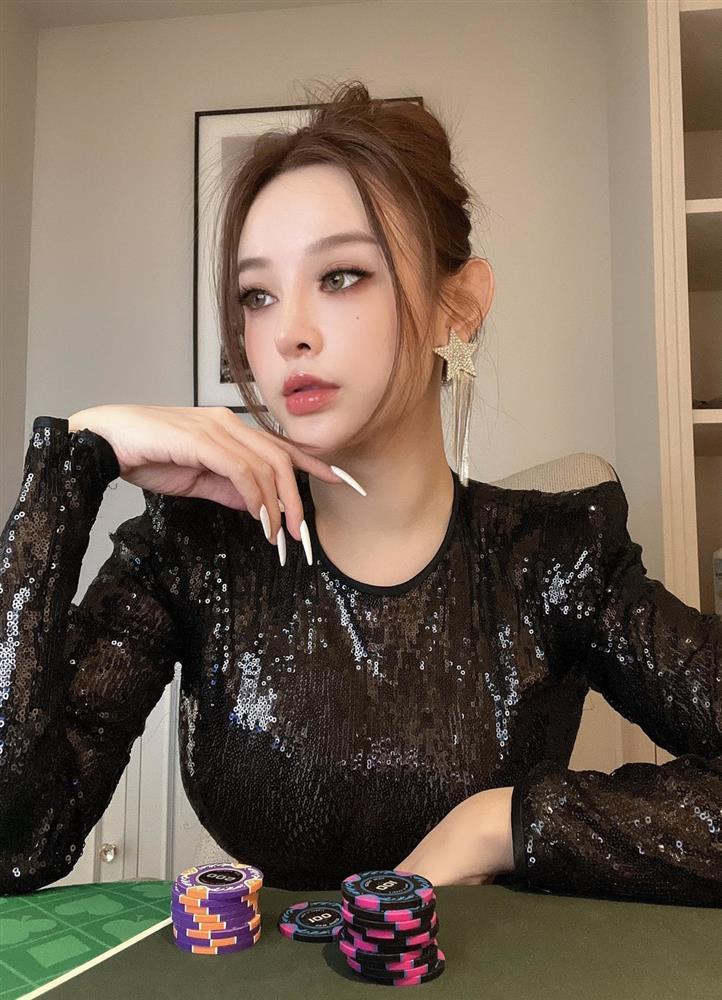 Huyền Baby du xuân mỗi ngày 1 bộ, Tết kiểu nhà giàu là đây!-6