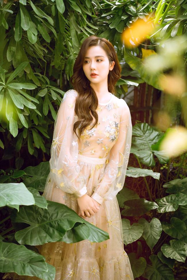 Huyền Lizzie lộ nội y vẫn được khen nức nở-3