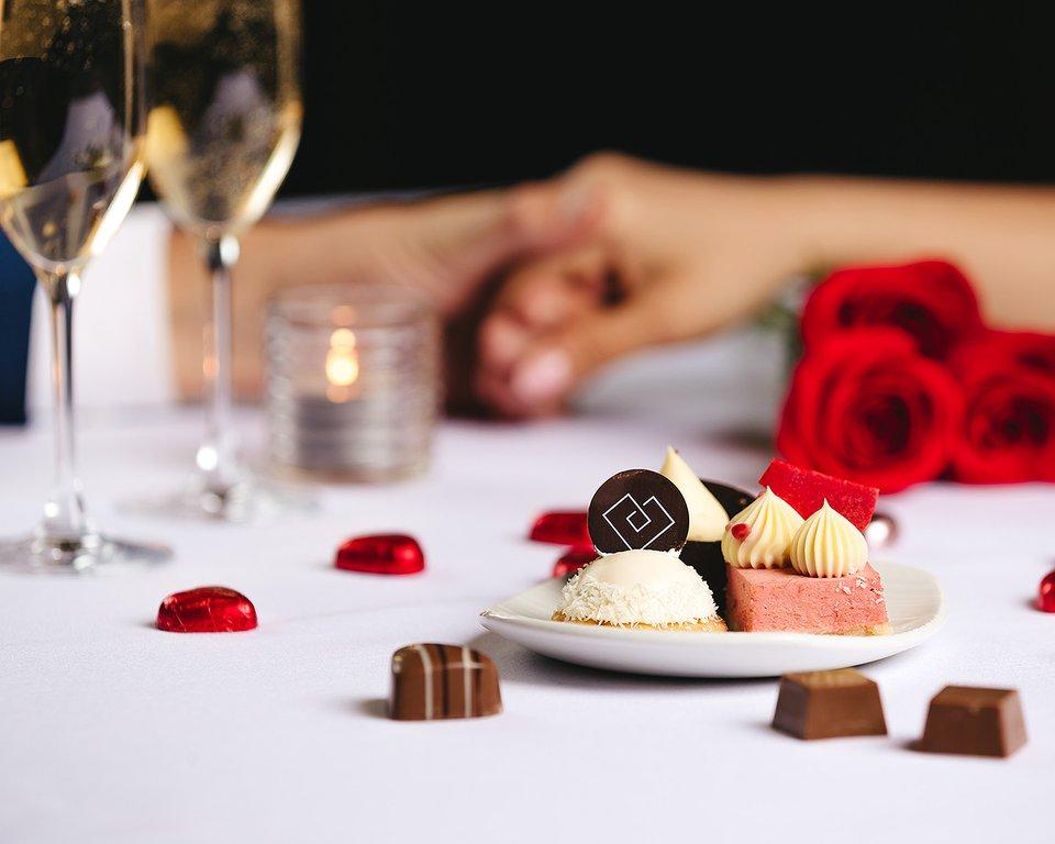 Áp lực lễ tình nhân-2