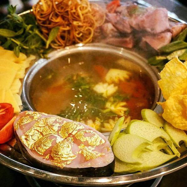 Sát ngày vía Thần Tài, dân tình khoe những món ăn dát vàng-1