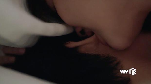 3 cảnh nóng phim giờ vàng bị chỉ trích vì quá hớ hênh-5