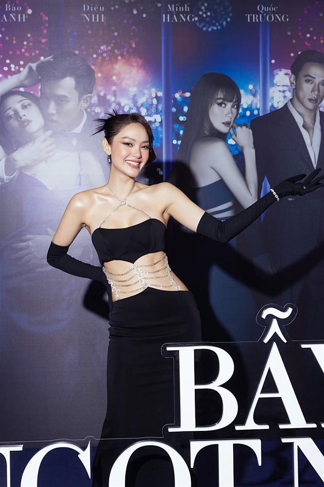 Sau Diệu Nhi đến lượt Minh Hằng vướng nghi vấn mặc váy nhái-1