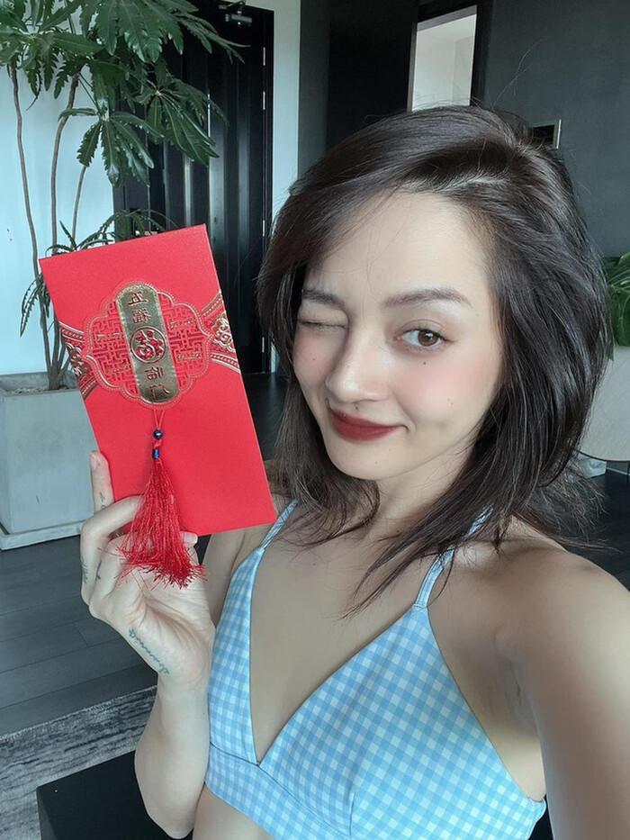 Vòng 1 của Bảo Anh mất hút trong bộ đầm cúp ngực gợi cảm-6